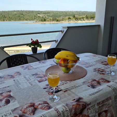 Apartmani Rudi Anić Eksteriør bilde